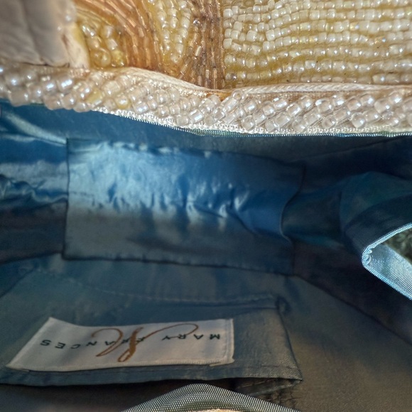 Mary Frances Beaded & Pearls Shell-Shaped Clutch - Picture 7 of 9